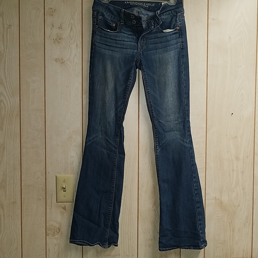 Women's American Eagle jeans